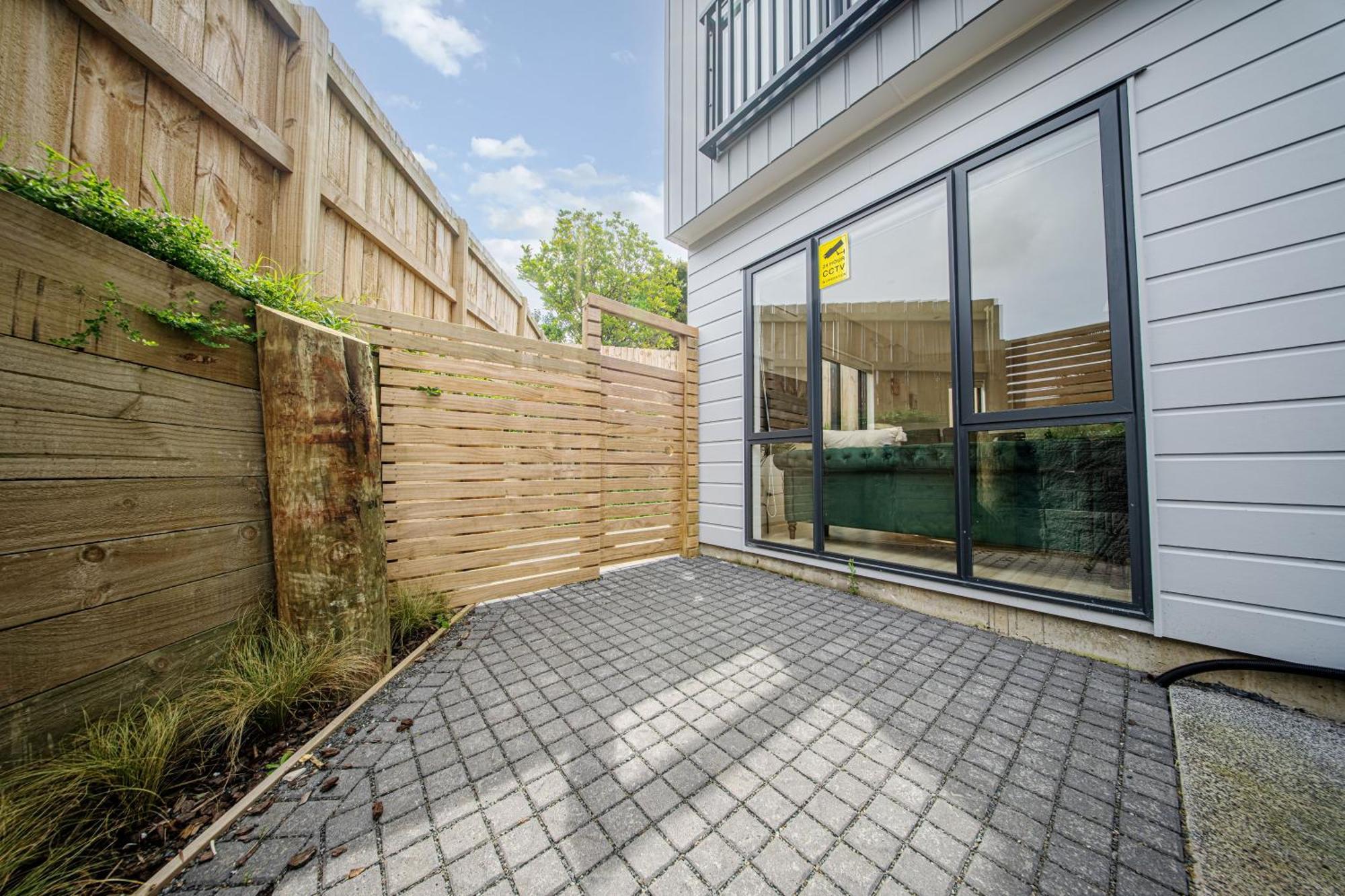 West Harbour Modern 4-Bedroom Retreat Окленд Экстерьер фото