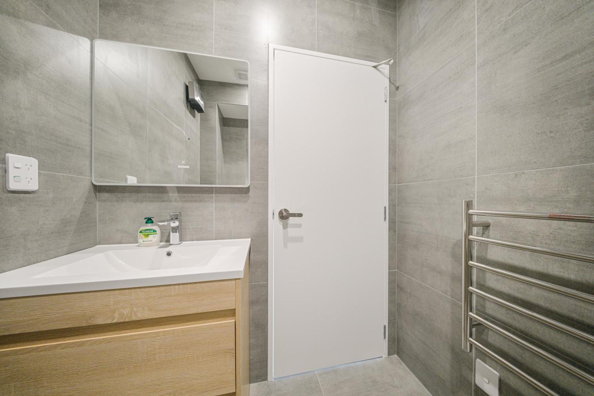 West Harbour Modern 4-Bedroom Retreat Окленд Экстерьер фото